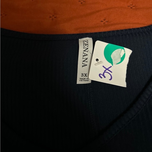 NWT! Plus Size Zenana Top 3X - Picture 2 of 4